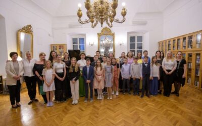 Saloča od zrcala – Smotra klavirista završni koncert