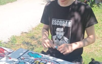 Maturant Leo Pivić na likovnoj koloniji u Trnovici