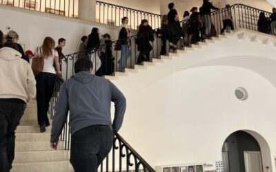 Slikarski odjel škole u posjetu Umjetničkoj galeriji